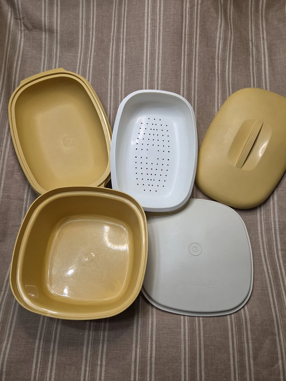 Yellow Plastic Food Storage Container Set - Home Kitchen